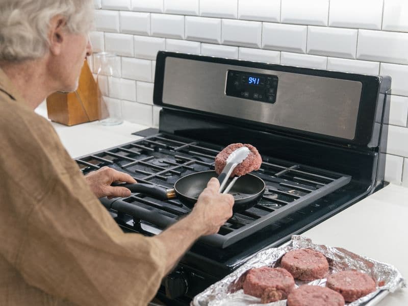 Ground beef, 95% lean, cooked