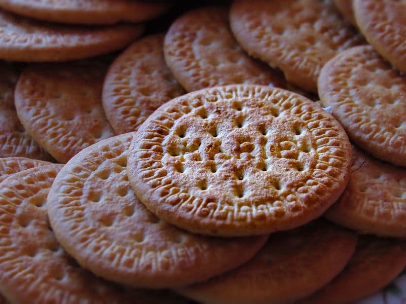 Biscuit, plain