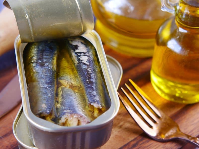 Canned sardines in oil