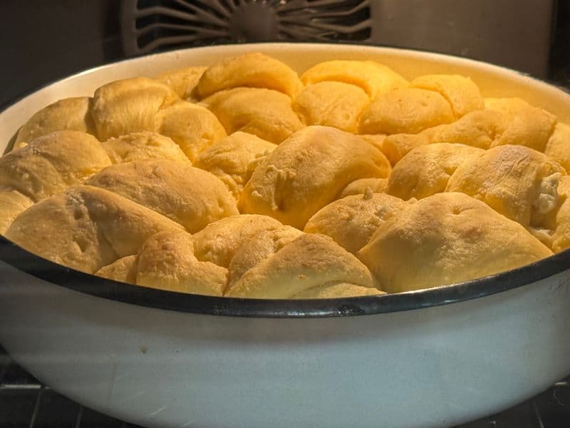 Dinner roll