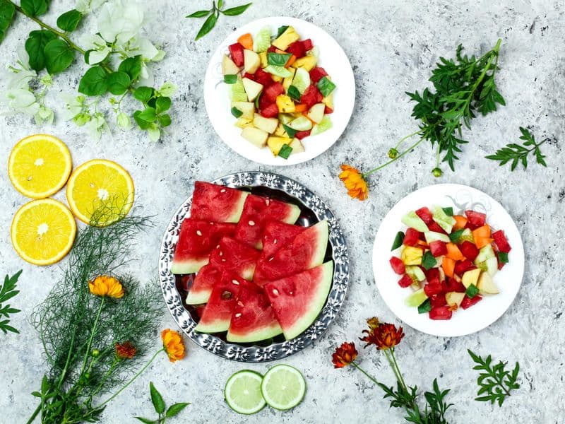 Fruit salad, canned in juice