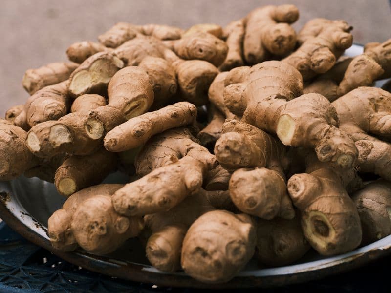 Ginger root, raw