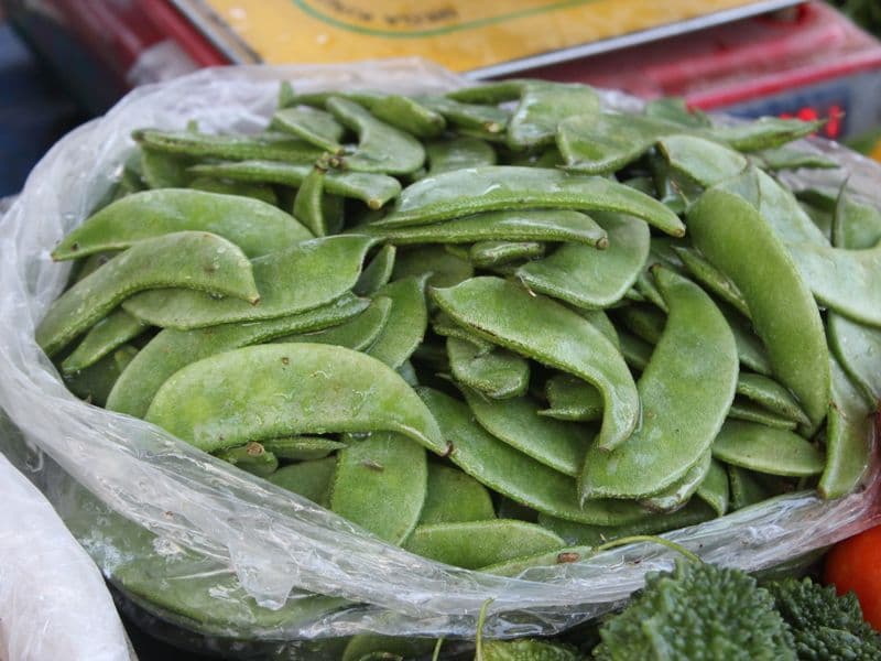 Hyacinth beans, cooked