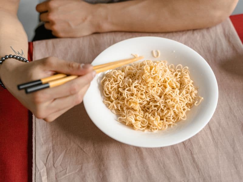 Instant white rice, cooked