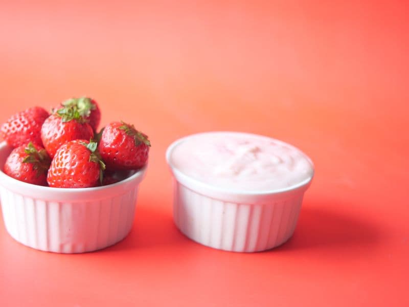 Fruit yogurt, low fat