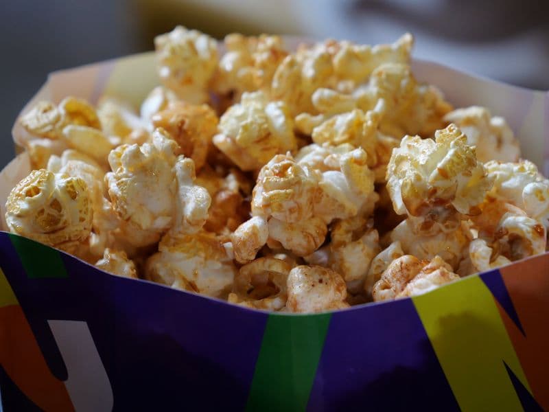 Popcorn, oil-popped