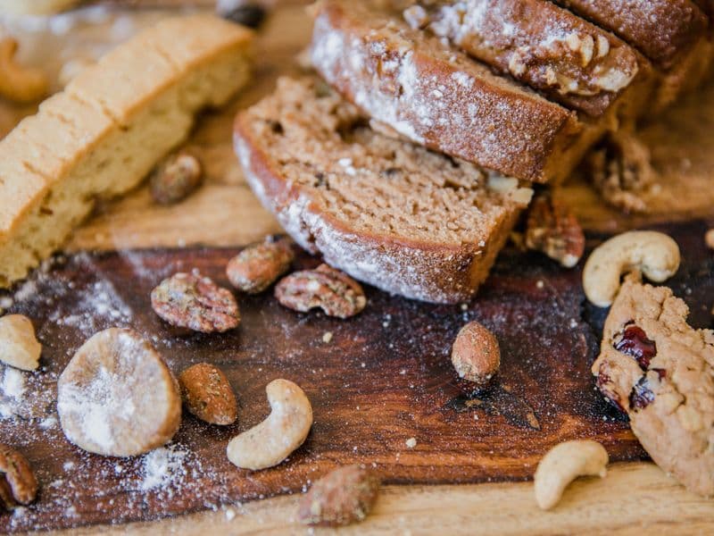 Peanut flour, defatted