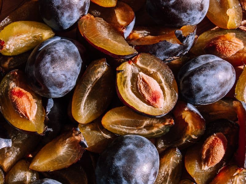 Plum, raw