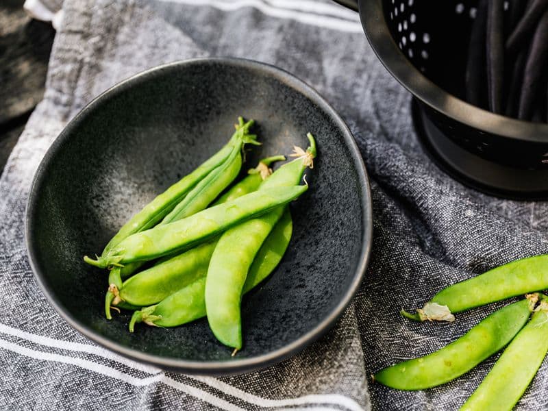 Snow peas, raw