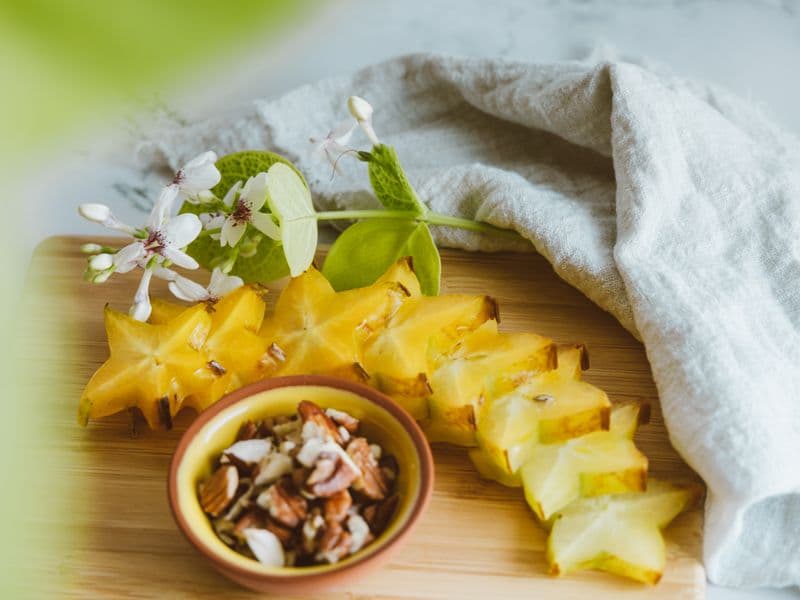 Star fruit (carambola), raw